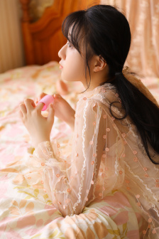 和邻居寡妇做爰